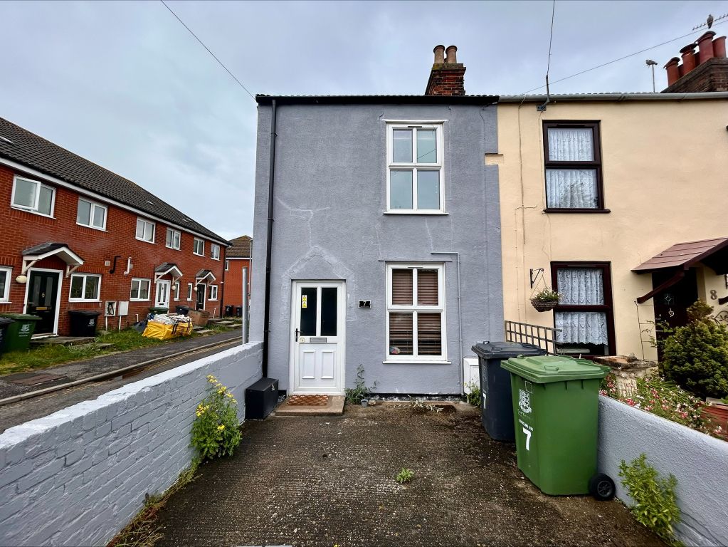 Property photo 2 of 11