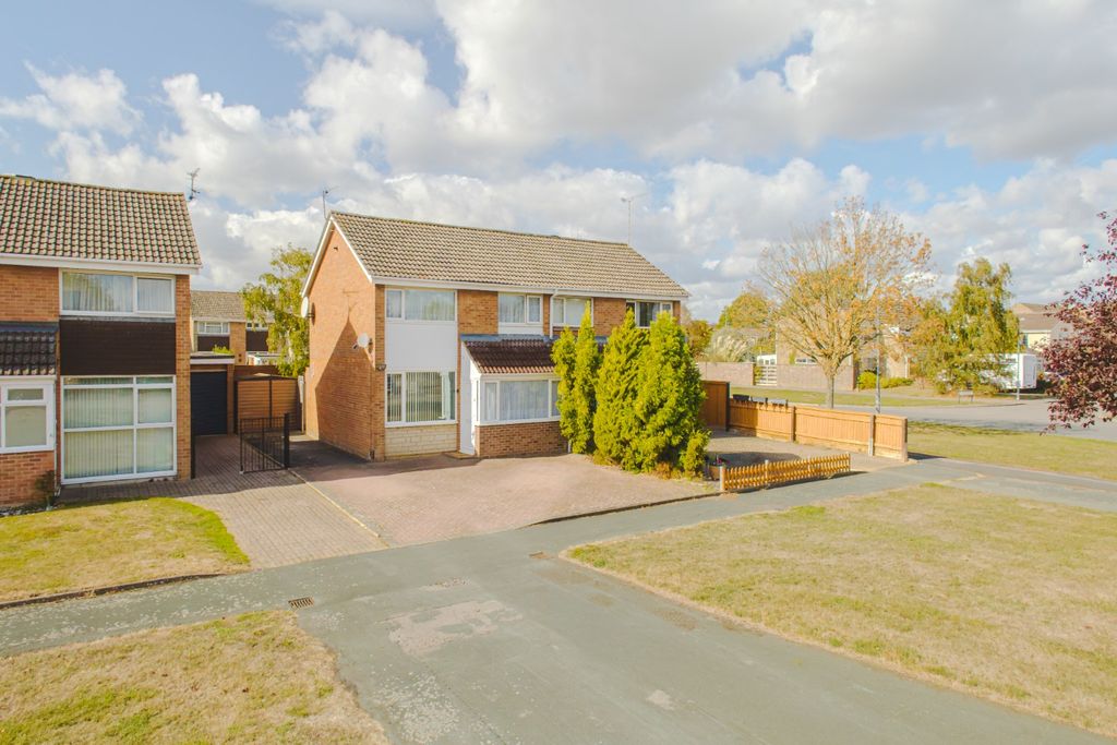 Property photo 1 of 18 5526960