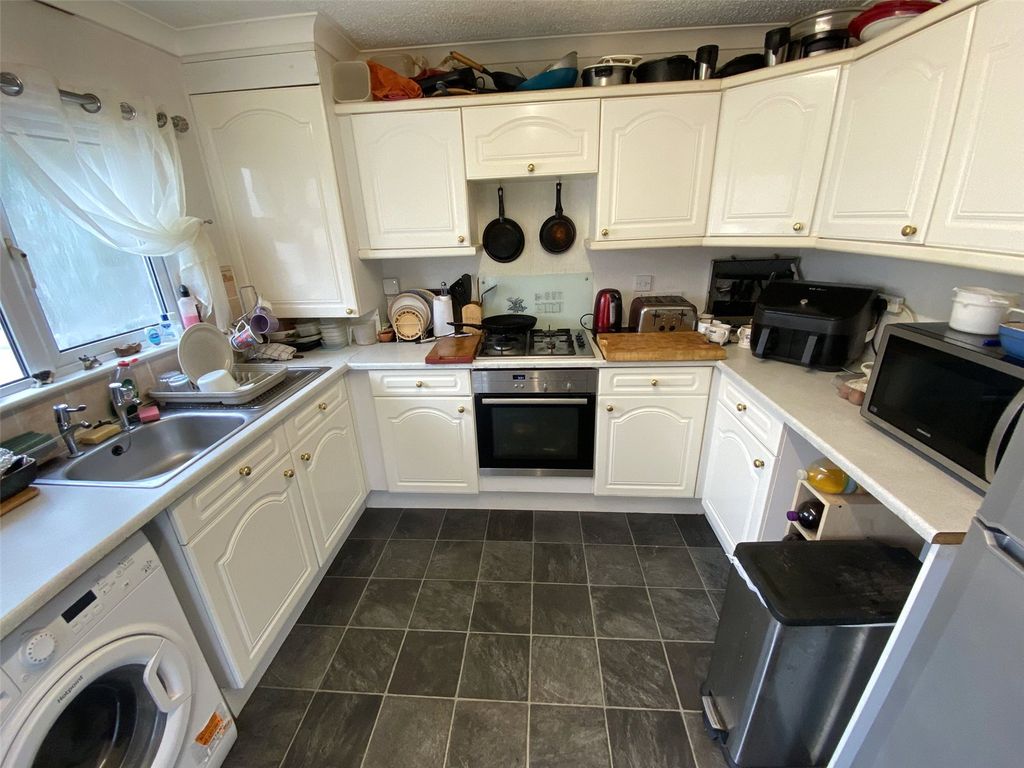 Property photo 2 of 14 Picture No. 15