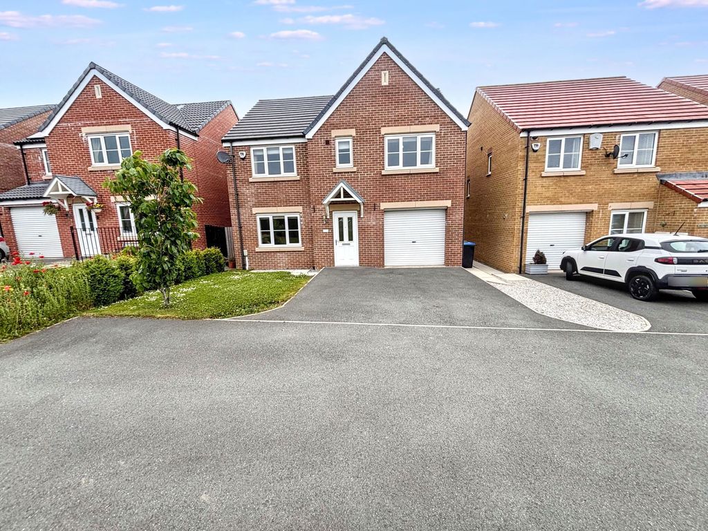 Property photo 1 of 24
