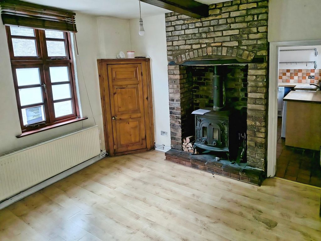 Property photo 3 of 8 Dining Room