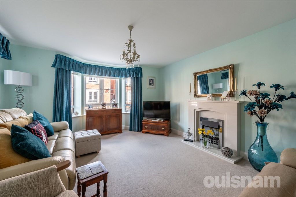 Property photo 2 of 17 Picture No. 11