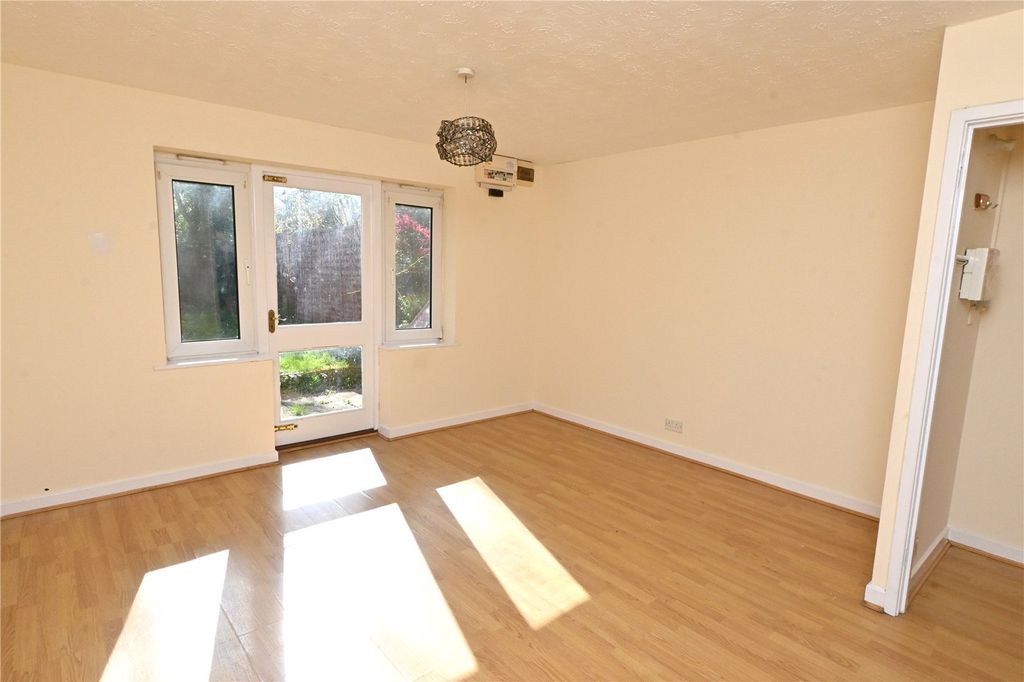 Property photo 3 of 12 Picture No. 13