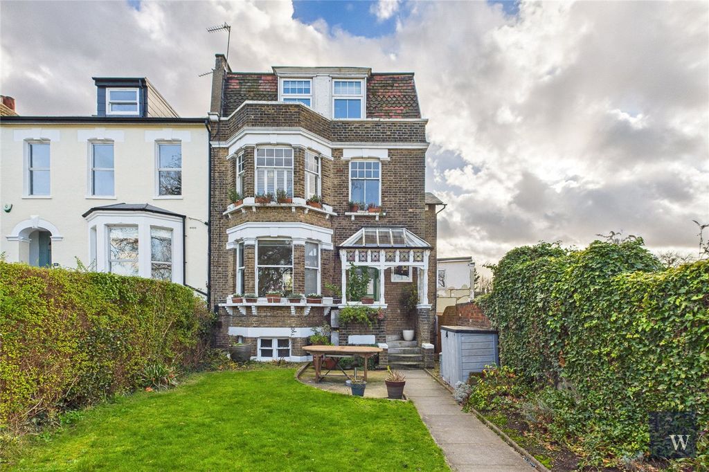 Property photo 2 of 19 Picture No. 04