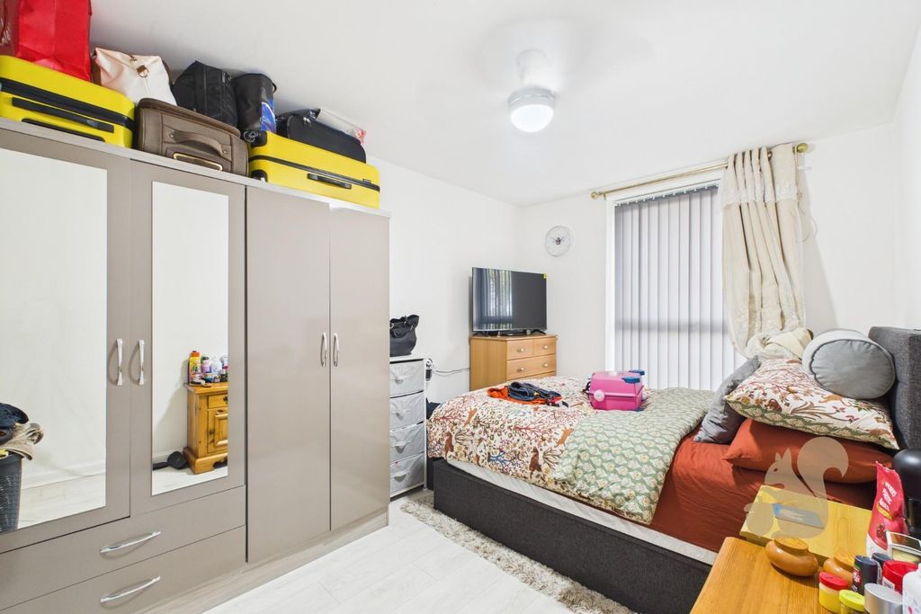 Property photo 3 of 13 Cam01659G0-Pr0629-Still016.Jpg