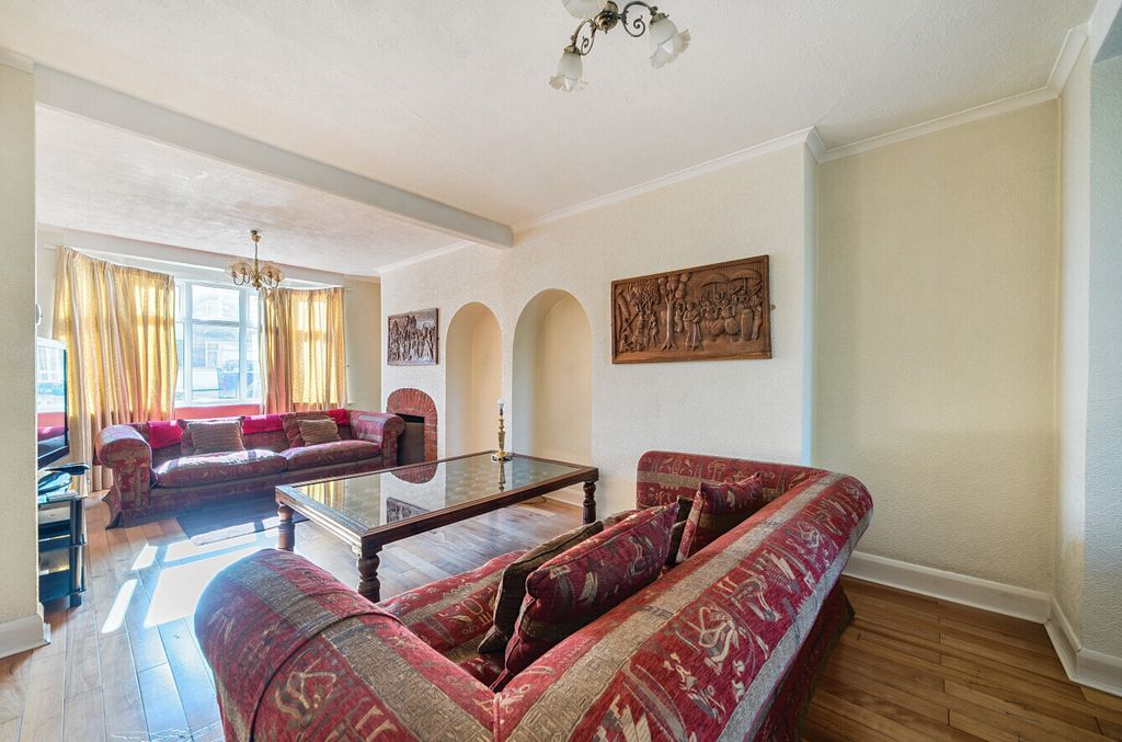 Property photo 2 of 17 Picture No. 09