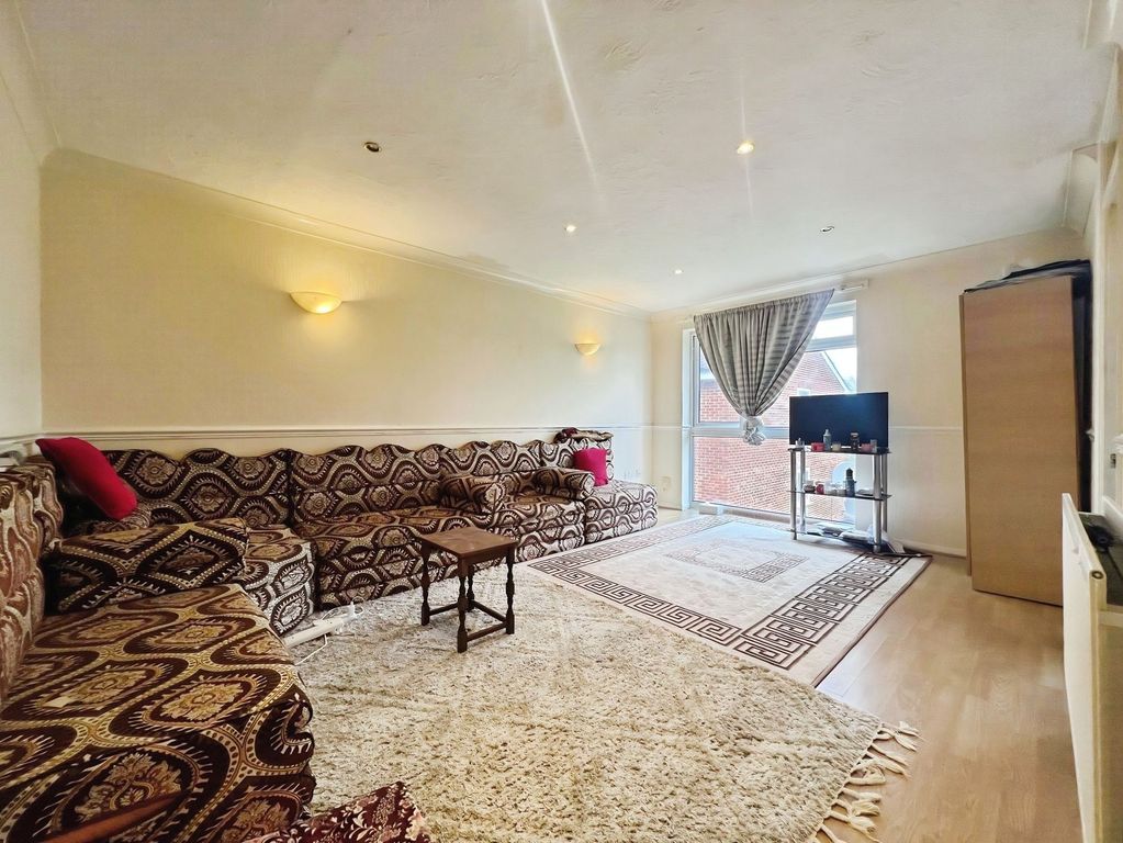 Property photo 3 of 8