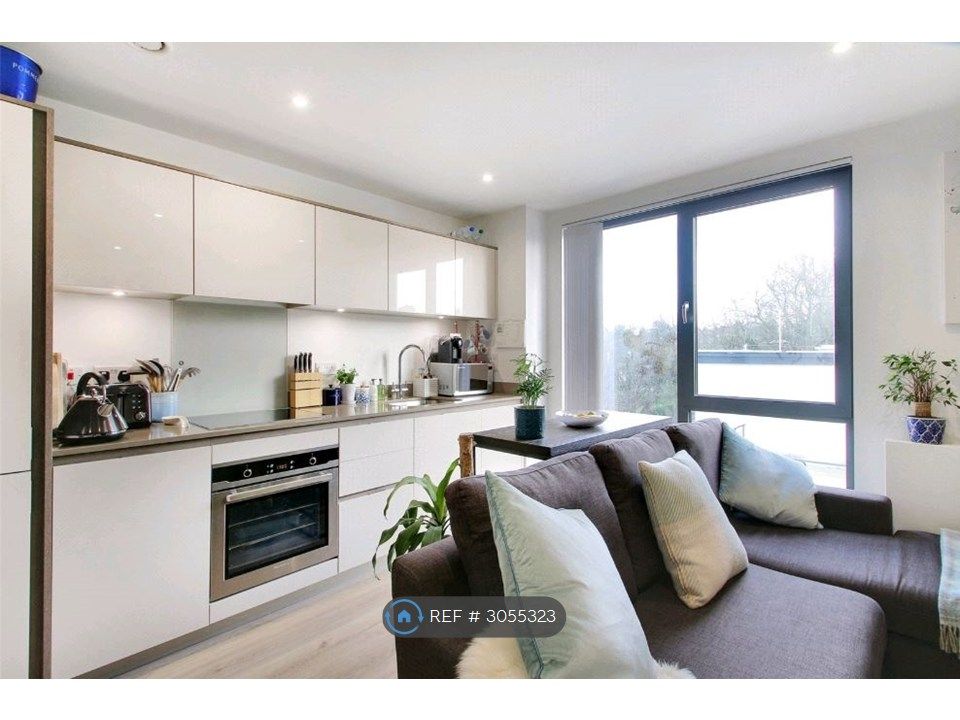Property photo 3 of 10 Open Plan Living Room