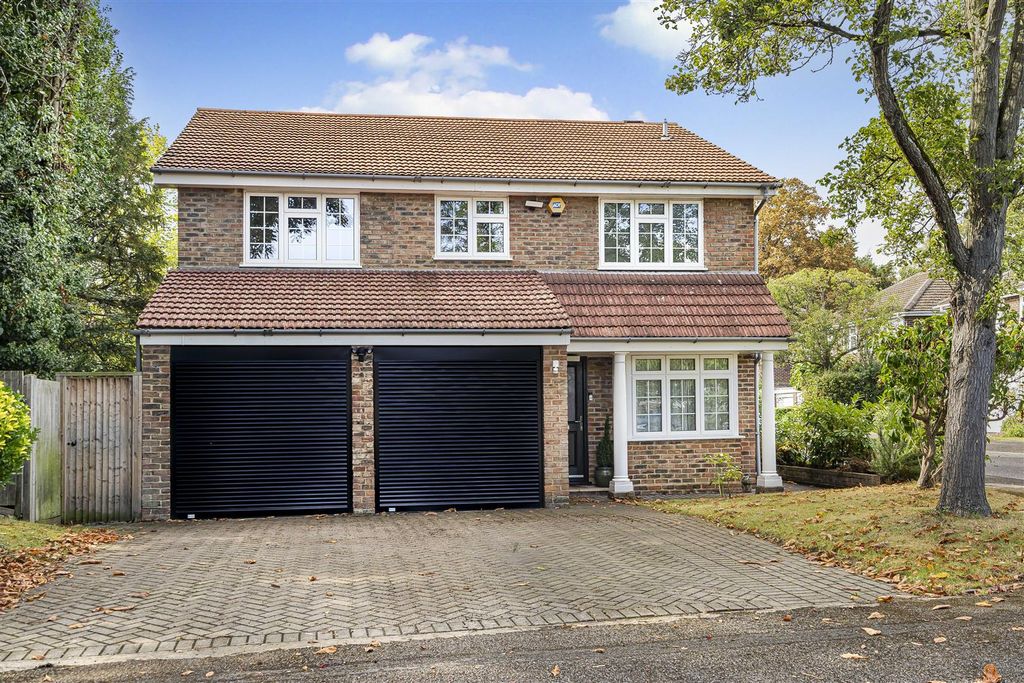 Property photo 1 of 23