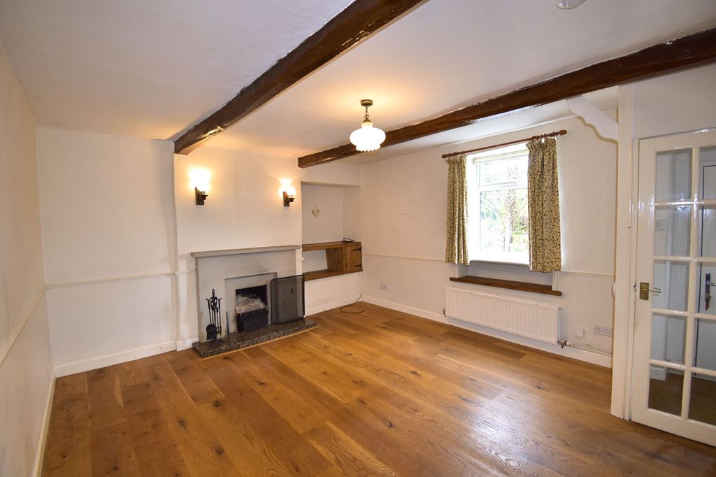 Property photo 3 of 12 Sitting Room