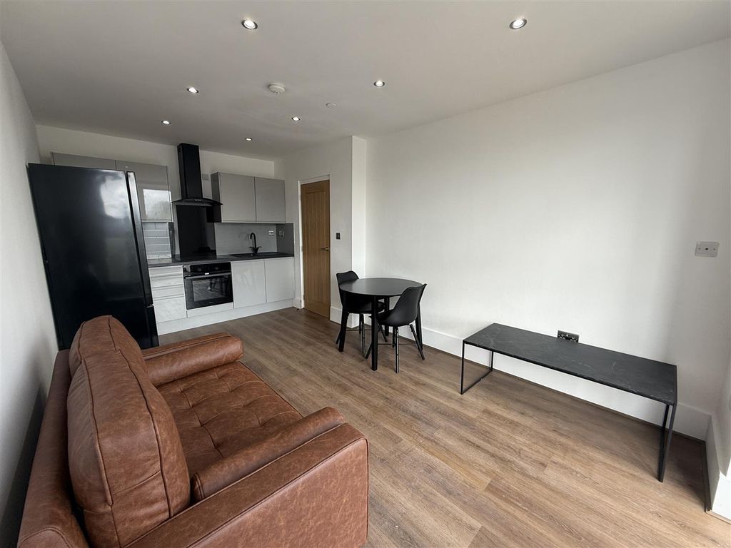 Property photo 2 of 12