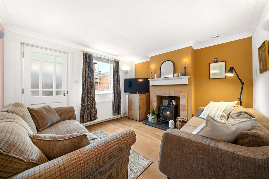 Property photo 2 of 16 Picture No. 15