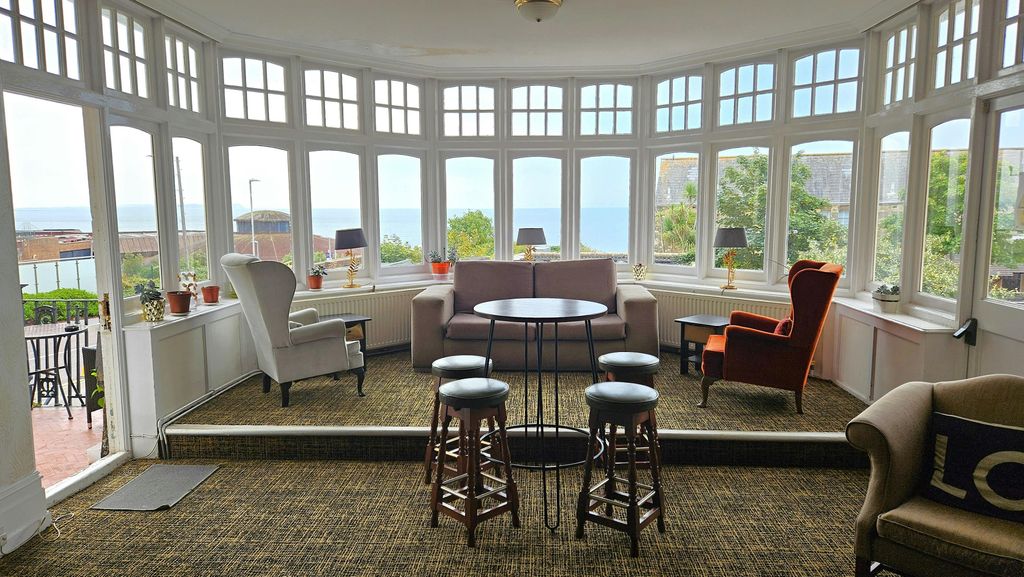 Property photo 3 of 12 20250819_114702E.Jpg