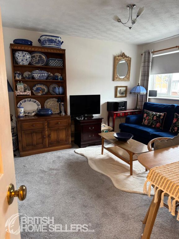 Property photo 2 of 19 Picture No. 03