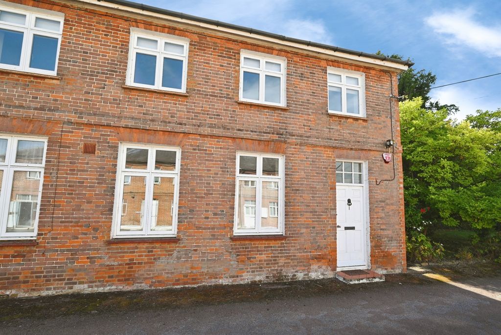 Property photo 2 of 26 Pbox-Img.Jpg
