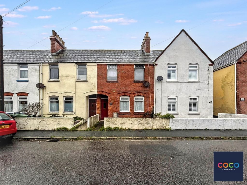 Property photo 1 of 12 4895780