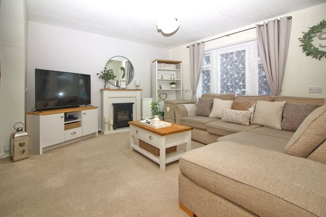 Property photo 2 of 10 Living Room