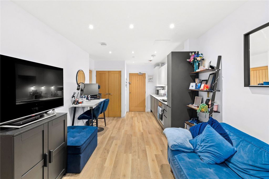 Property photo 3 of 10 Picture No. 06