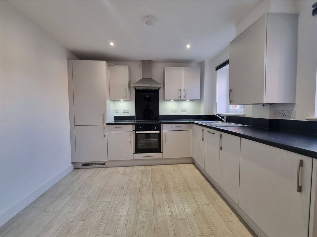 Property photo 3 of 8 Picture No. 04