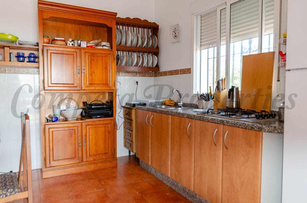 Property photo 3 of 18