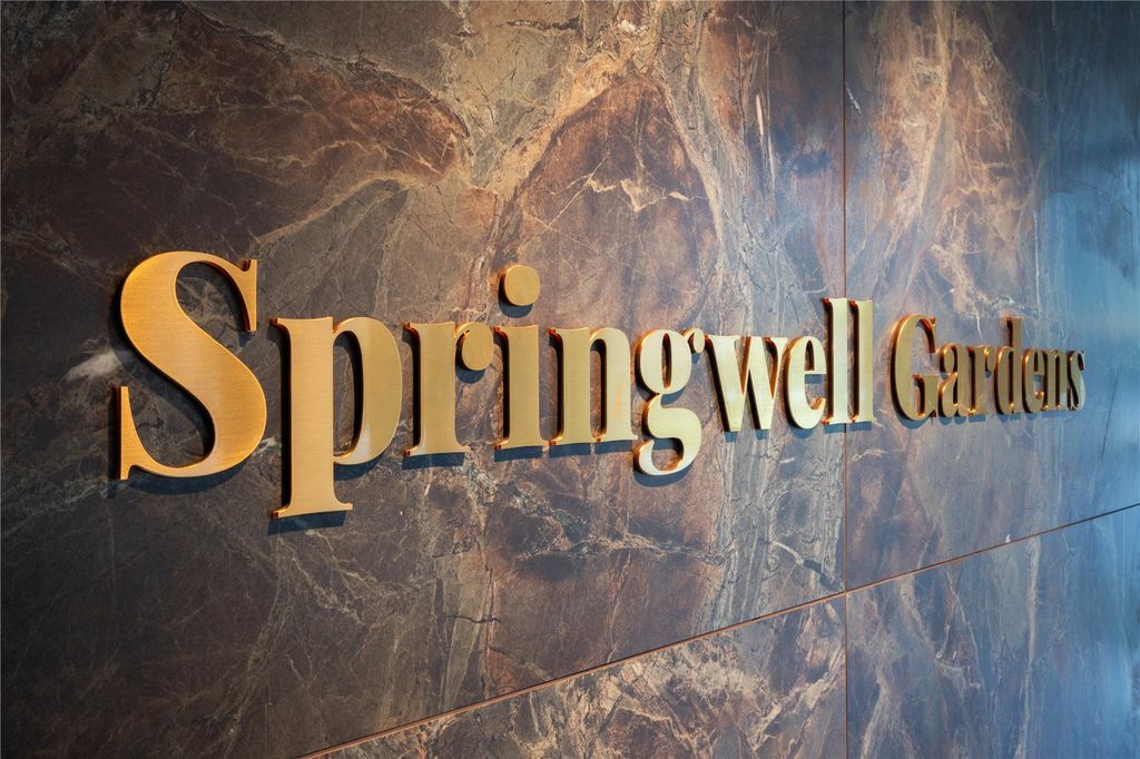 Property photo 1 of 20 Springwell Gardens