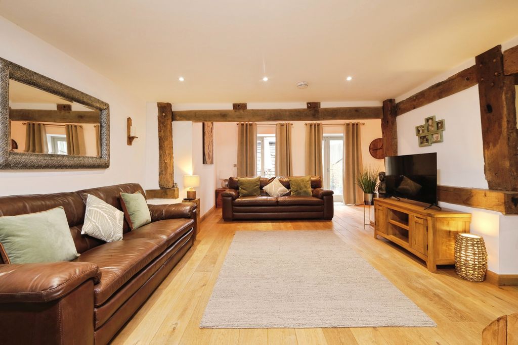 Property photo 2 of 15