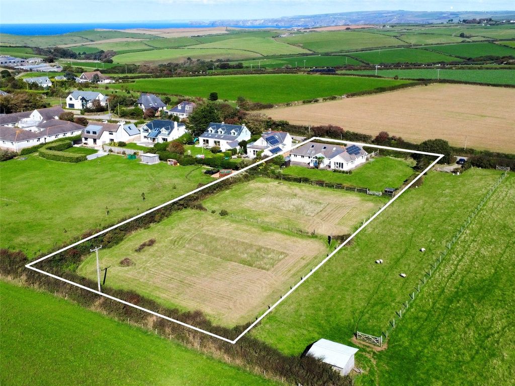 Property photo 1 of 27 Picture No. 30