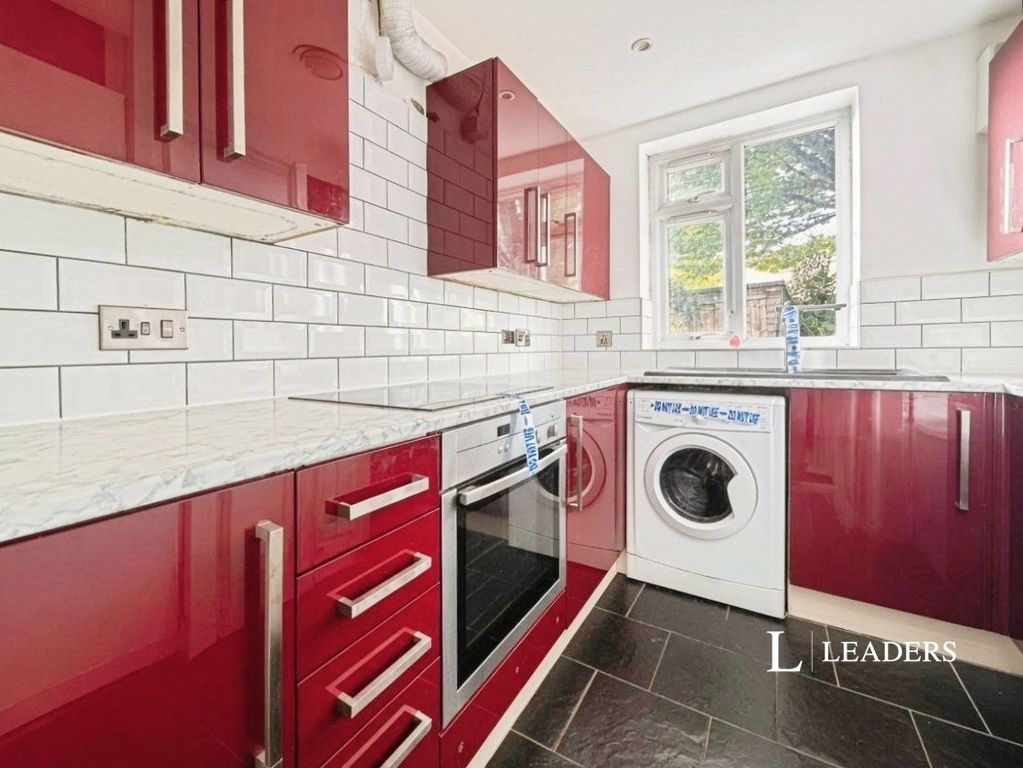 Property photo 3 of 8 Pbox-Img.Jpg