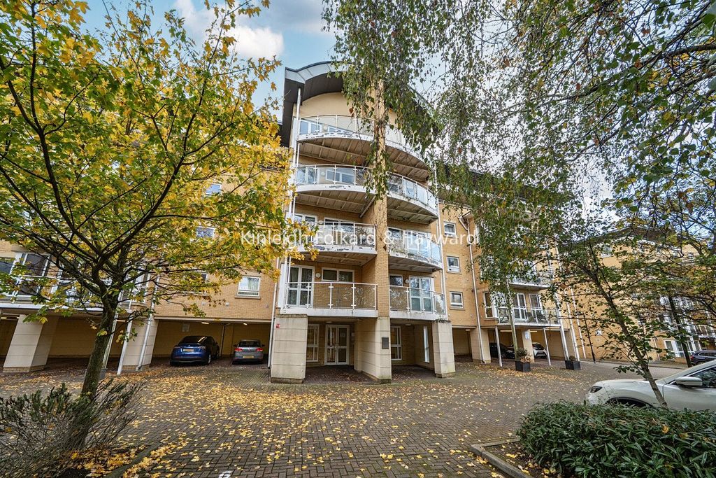 Property photo 2 of 16 External