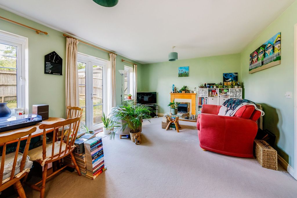Property photo 2 of 14