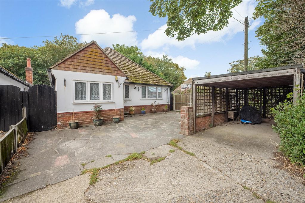 Property photo 1 of 12 Streete Court, Westgate-On-Sea