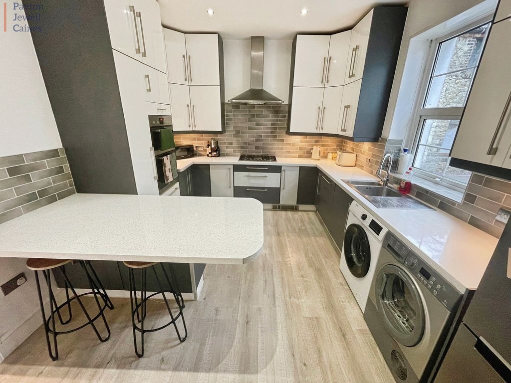 Property photo 2 of 17 Not Specified