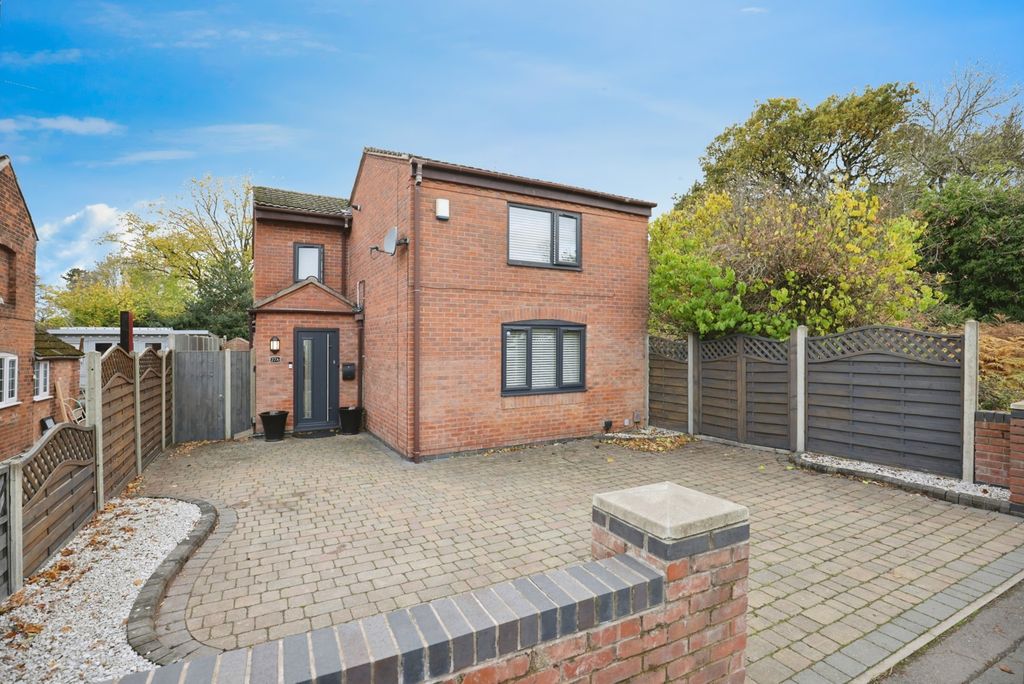 Property photo 1 of 17 Photo