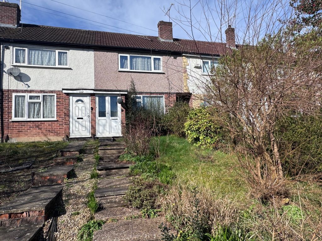 Property photo 1 of 11 Front