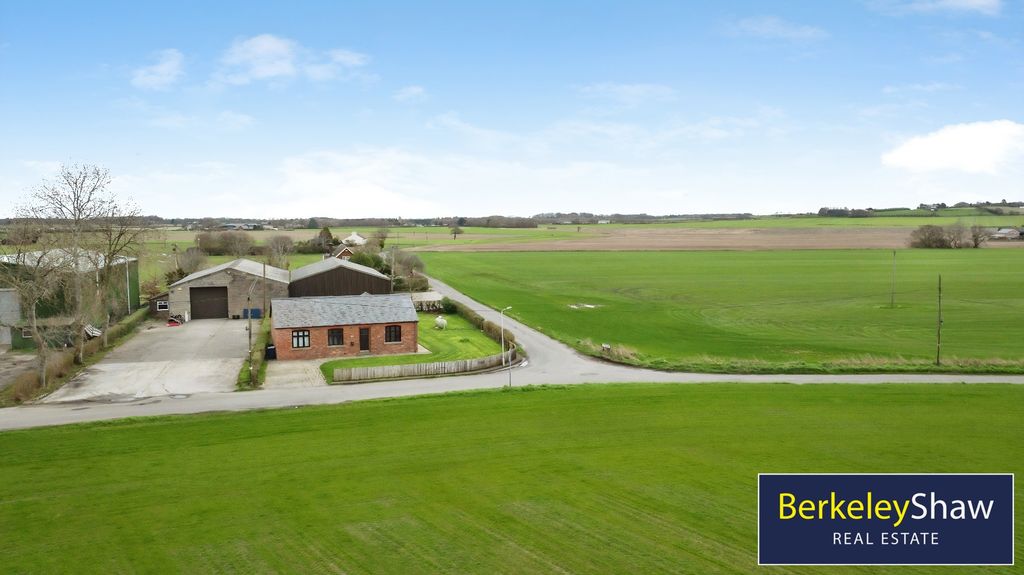 Property photo 2 of 36 Pbox-Img.Jpg