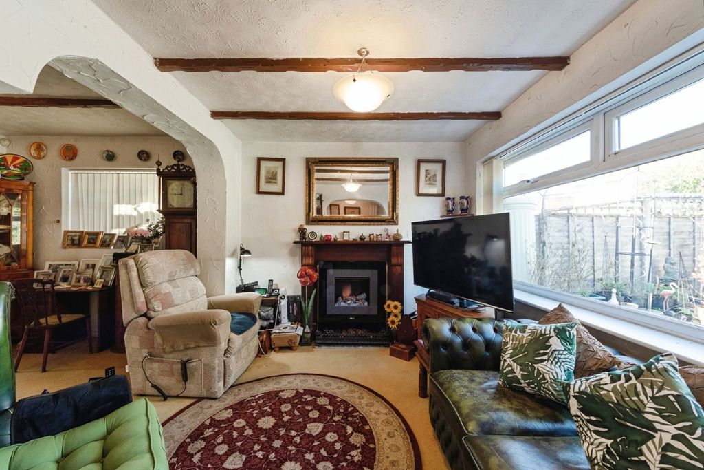 Property photo 3 of 20 Pbox-Img.Jpg