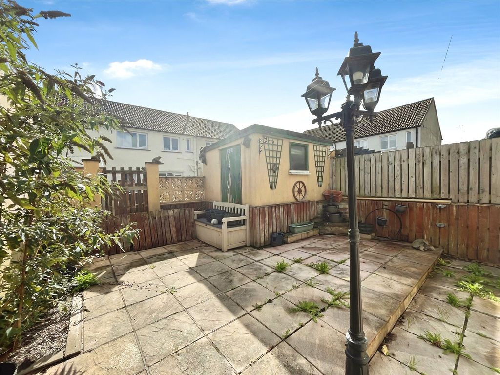 Property photo 2 of 10 Outside