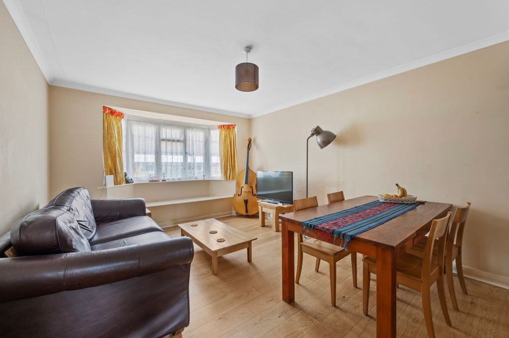 Property photo 2 of 10 Picture No. 02
