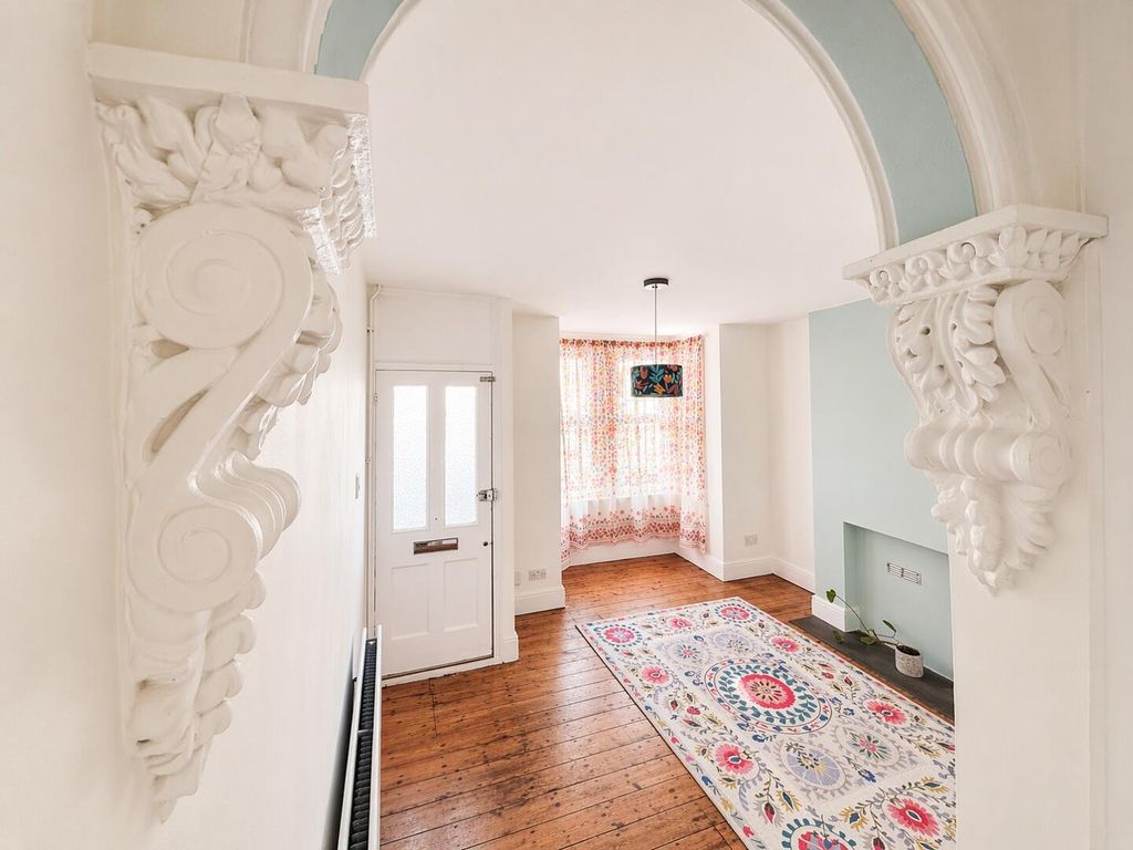 Property photo 2 of 18 Living Room