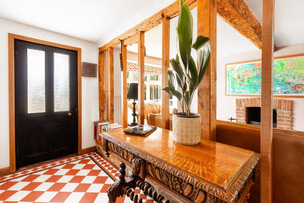 Property photo 3 of 49 A28