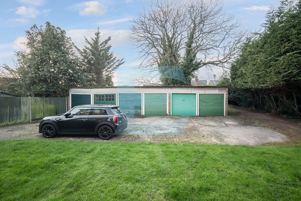 Property photo 3 of 13 Picture No. 15