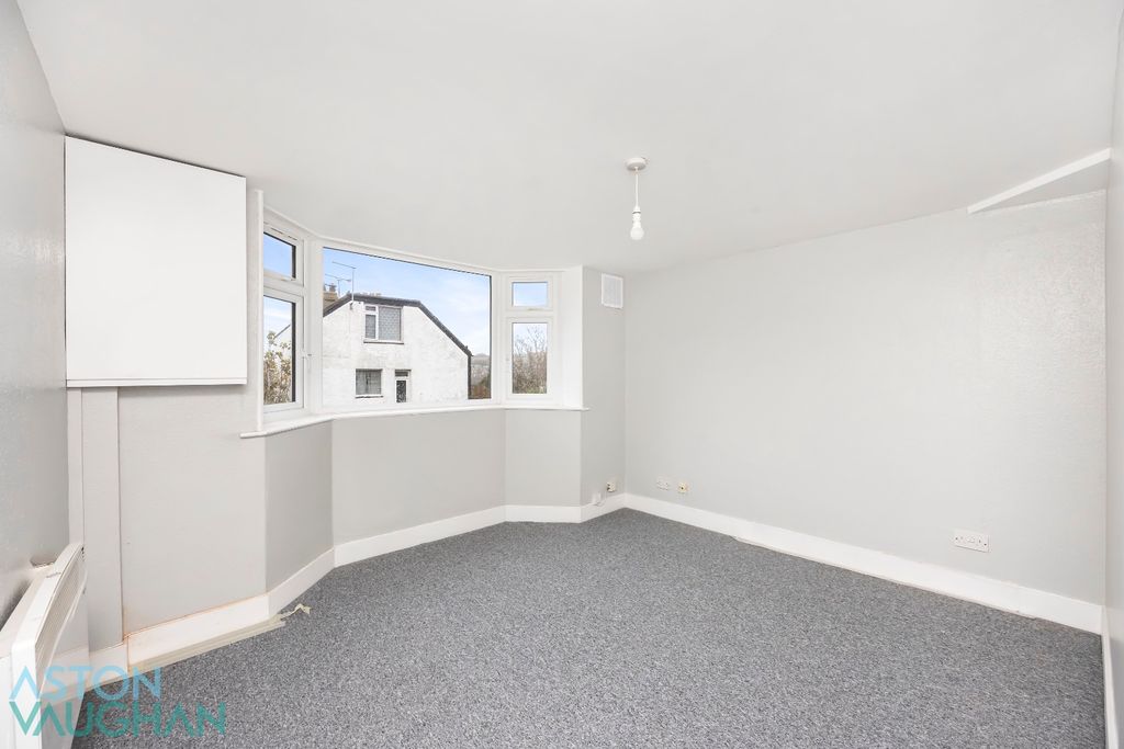 Property photo 1 of 10 4561820