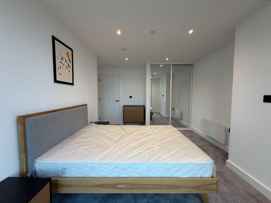 Property photo 2 of 34