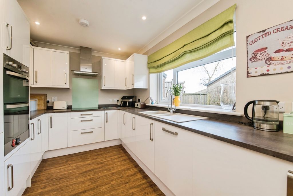 Property photo 2 of 22 Pbox-Img.Jpg