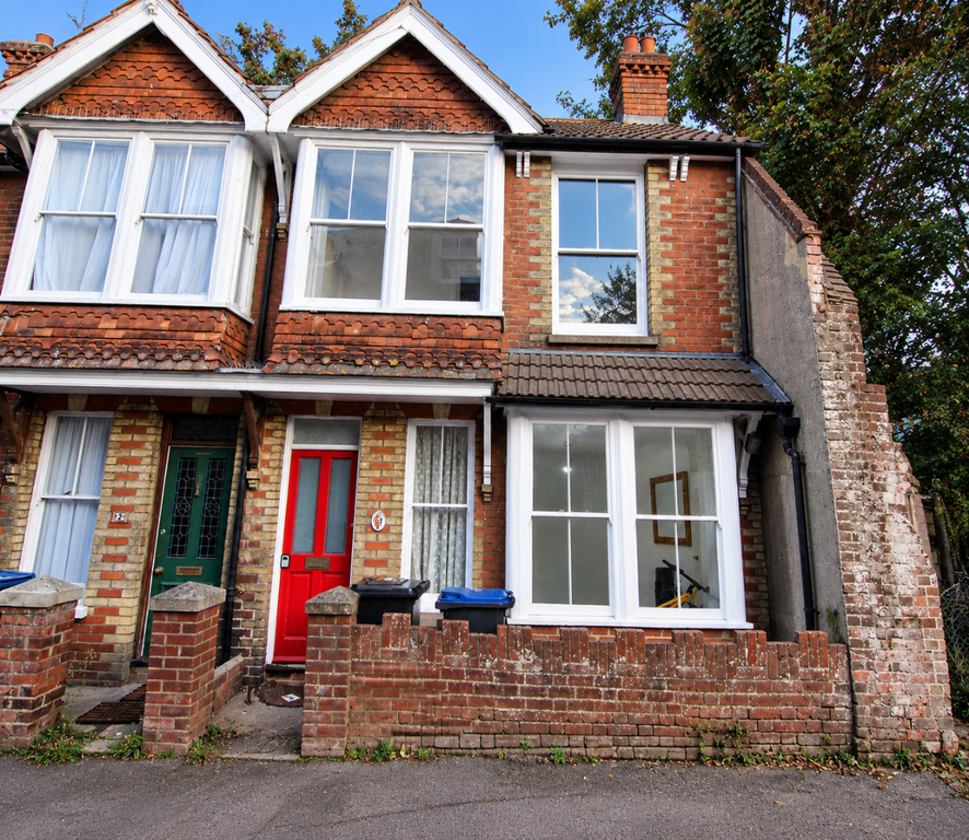 Property photo 1 of 12