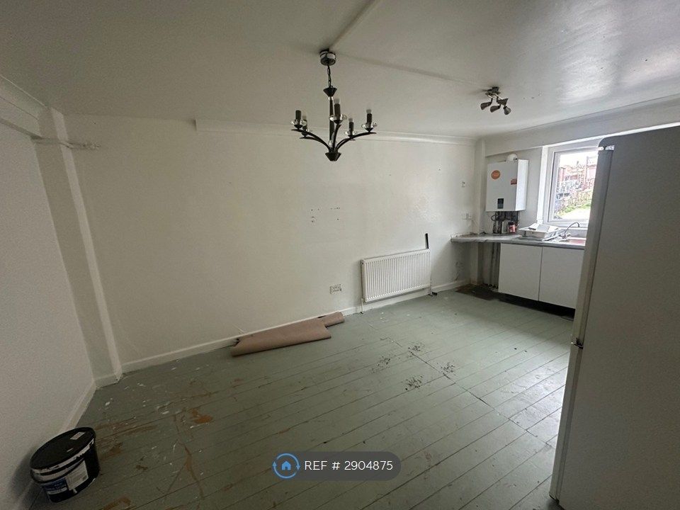 Property photo 2 of 5
