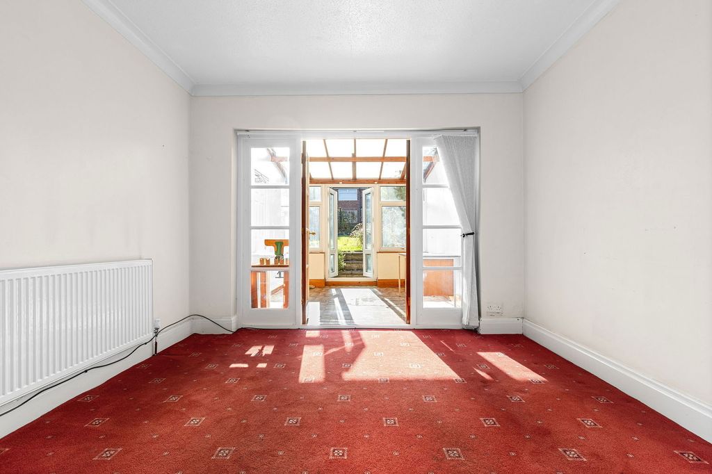 Property photo 3 of 25