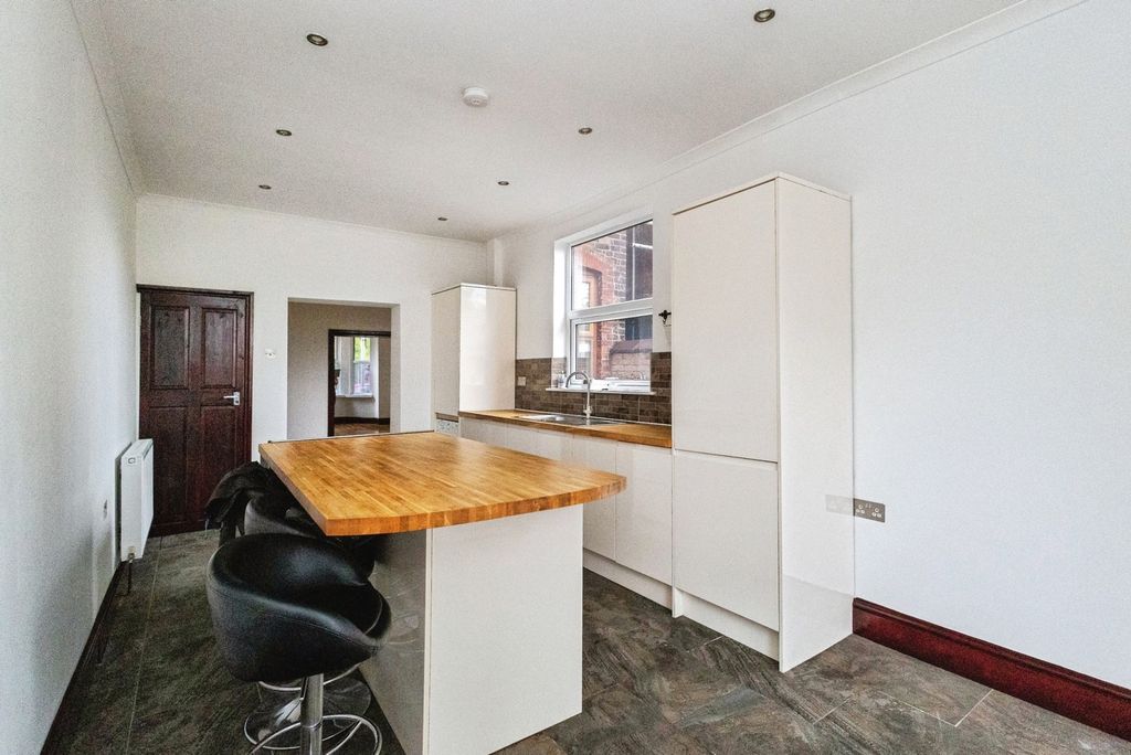 Property photo 1 of 17 Photo