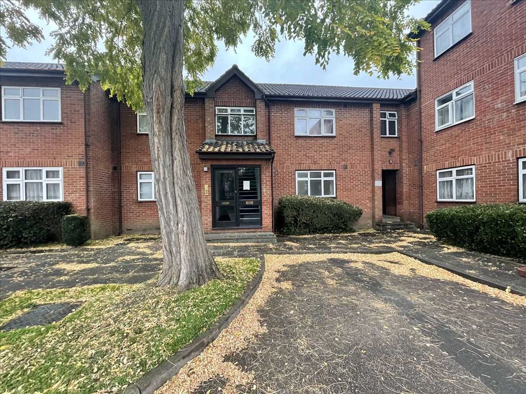 Property photo 2 of 8