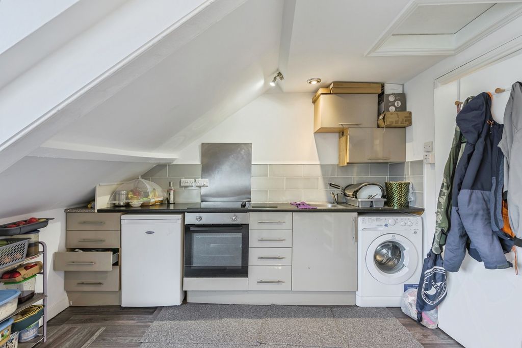 Property photo 2 of 13 Photo